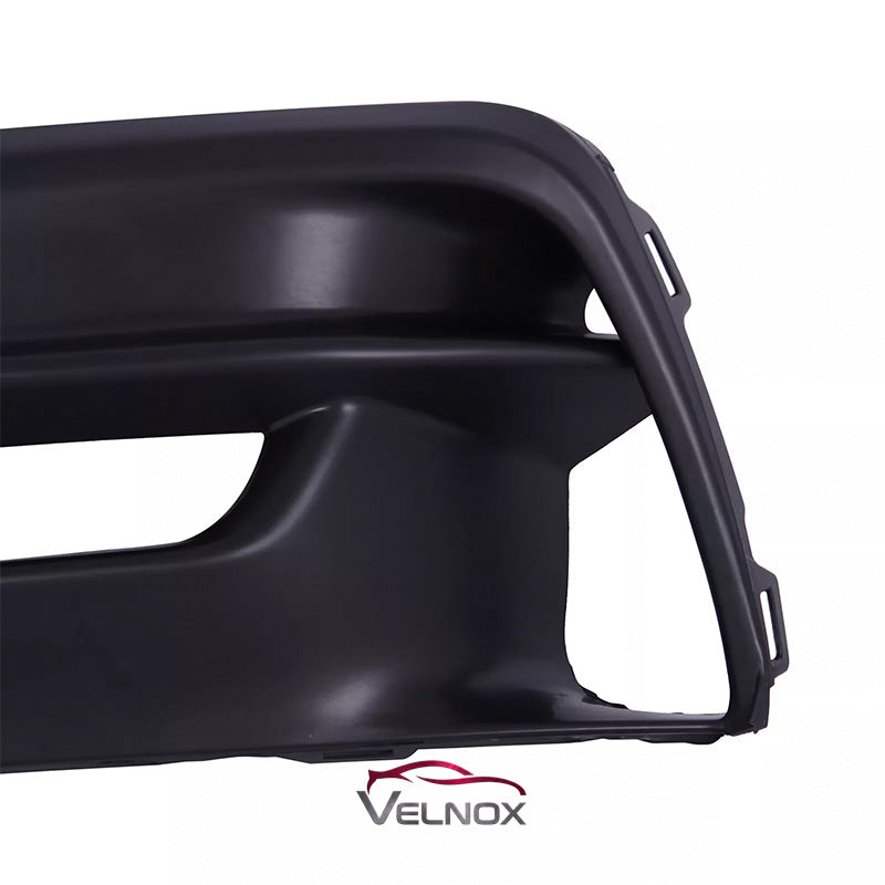 Fog light opening and retaining tabs on the HO1039118 right bumper bezel for 2018-2020 Honda Accord